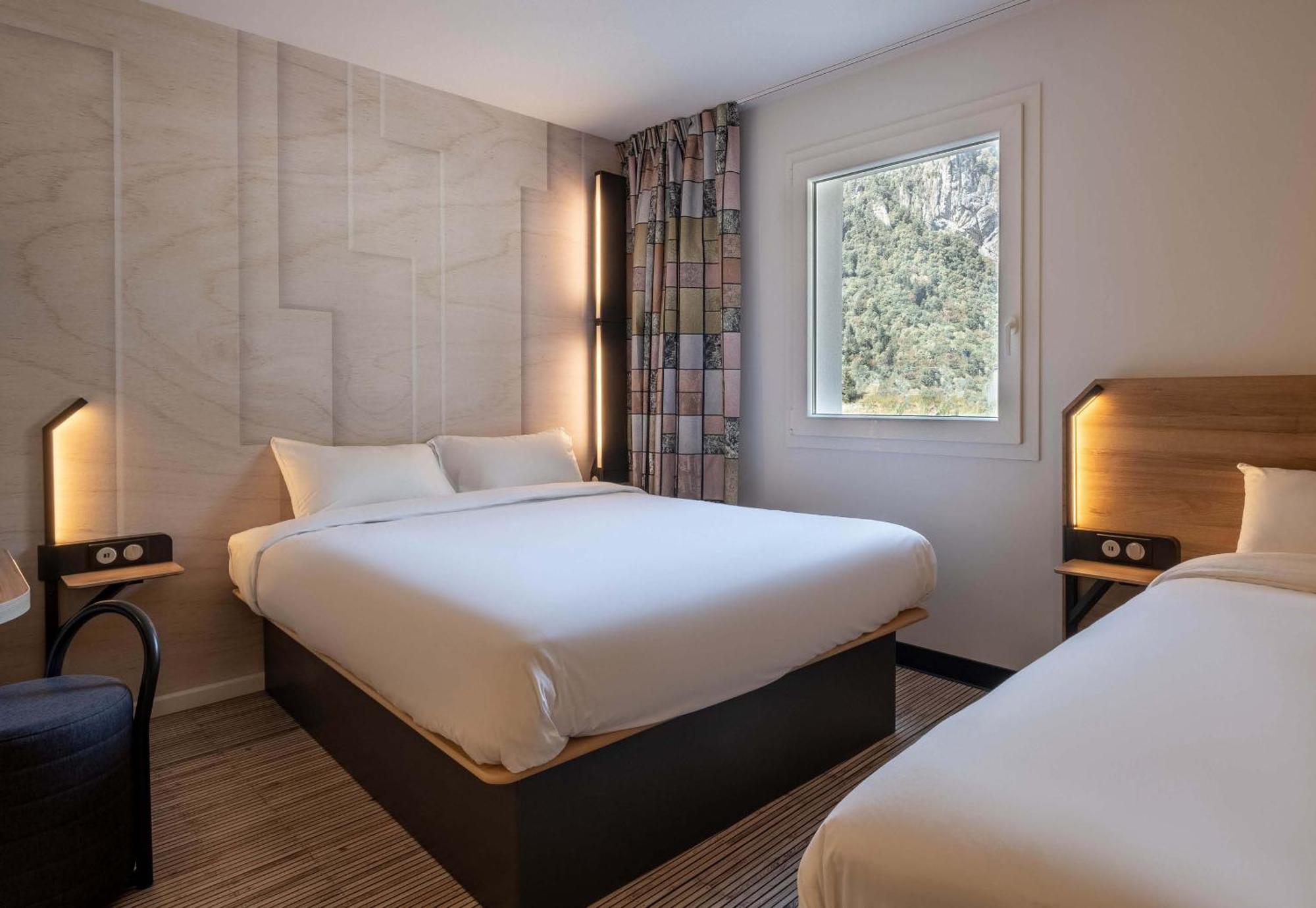 B&B Hotel Cluses Sud Экстерьер фото