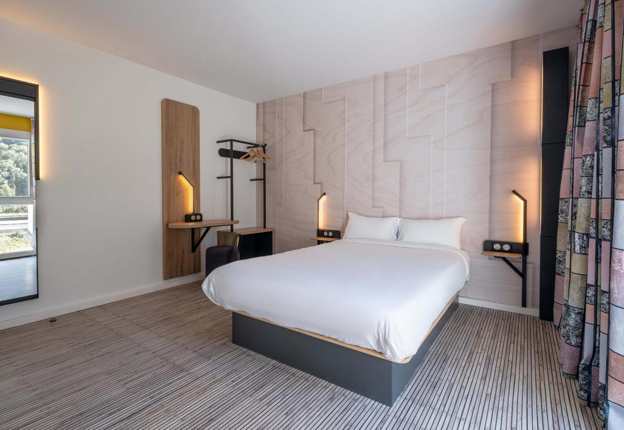 B&B Hotel Cluses Sud Экстерьер фото